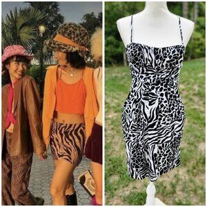 Authentic 90's animal print body flattering dress with pockets